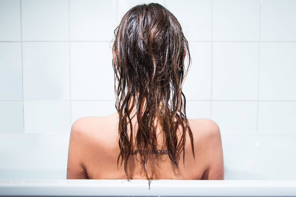 Is No-Poo for you? How to go low-impact with your hair - Lunata Beauty
